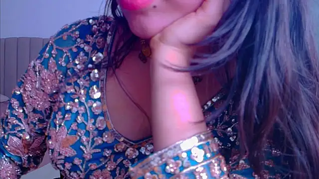 Snapshot of Aashika-Kaur chatting on November 1, 4:31 pm Aashika-Kaur online show from November 1, 4:31 pm