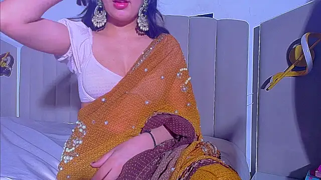 Aashika-Kaur online show from January 8, 4:37 am