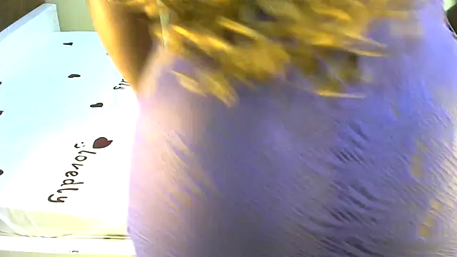 Snapshot of judy_the_booty chatting on October 29, 8:21 pm judy the booty online show from October 29, 8:21 pm