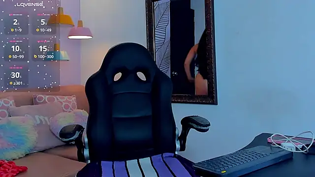 Snapshot of BarbaraKnox_ chatting on February 5, 12:20 am BarbaraKnox online show from February 5, 12:20 am