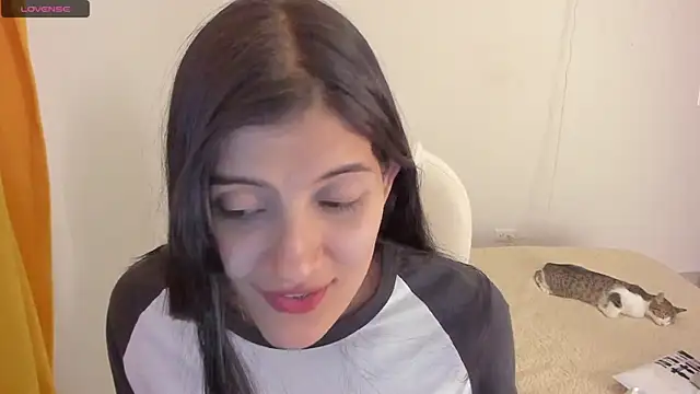 misstoya online show from March 18, 4:47 am