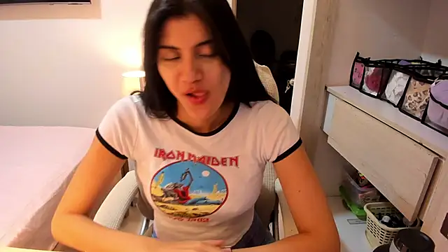 misstoya online show from October 2, 5:36 am