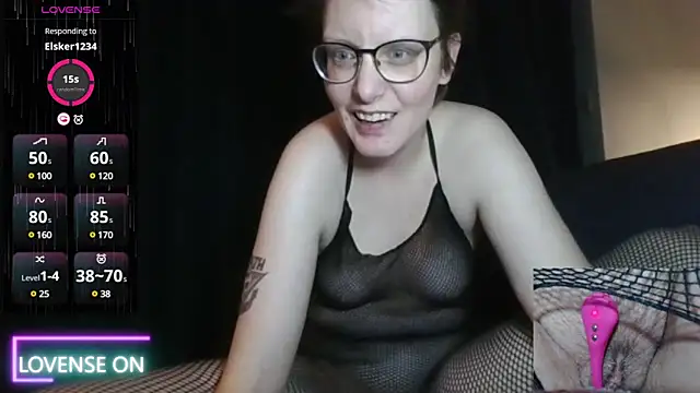 Snapshot of PernillaGirl chatting on January 22, 7:45 pm PernillaGirl online show from January 22, 7:45 pm