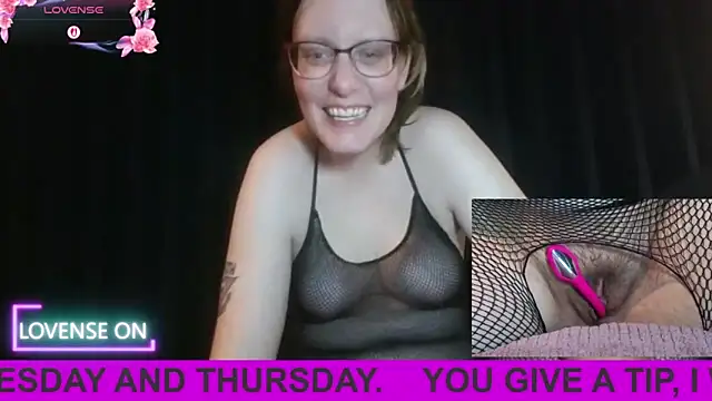 Snapshot of PernillaGirl chatting on September 24, 6:00 pm PernillaGirl online show from September 24, 6:00 pm