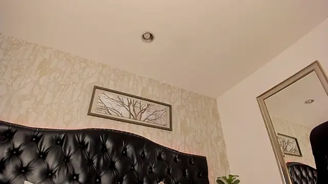 Snapshot of ChloeConnorr chatting on February 23, 10:31 pm ChloeConnorr online show from February 23, 10:31 pm