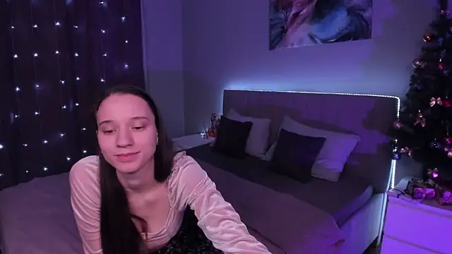 Snapshot of StaceySunny chatting on December 7, 10:23 am StaceySunny online show from December 7, 10:23 am