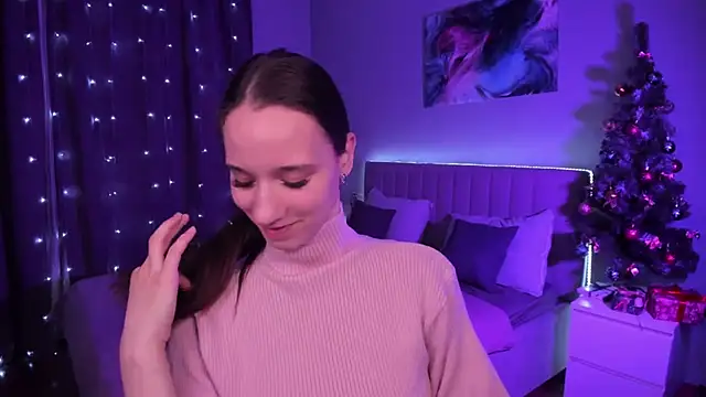 Snapshot of StaceySunny chatting on December 19, 5:18 pm StaceySunny online show from December 19, 5:18 pm