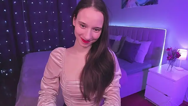 Snapshot of StaceySunny chatting on February 16, 5:15 pm StaceySunny online show from February 16, 5:15 pm