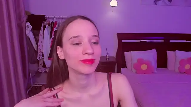 Snapshot of StaceySunny chatting on February 25, 5:22 pm StaceySunny online show from February 25, 5:22 pm