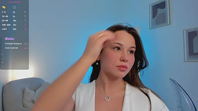 EmiliaDreams online show from February 13, 4:39 pm