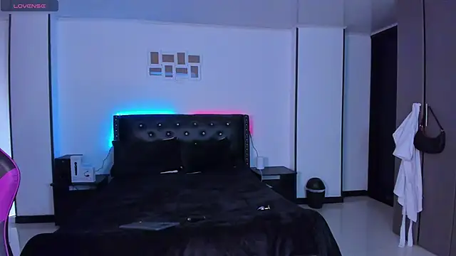 Snapshot of Meghan_As chatting on February 15, 3:50 pm Meghan As online show from February 15, 3:50 pm