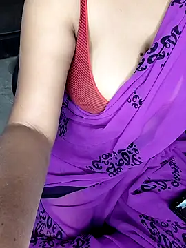 Snapshot of Adwithaa chatting on December 22, 4:04 pm Adwithaa online show from December 22, 4:04 pm