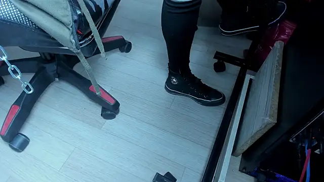 selene red  online show from October 13, 2:50 pm