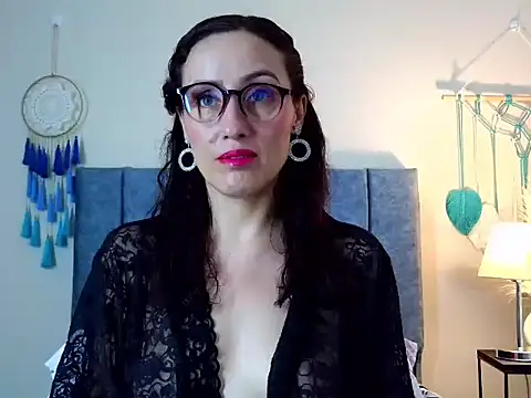 IberianMoonMK online show from October 2, 5:42 pm