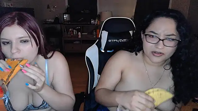 Elliewgfs online show from December 14, 5:18 am