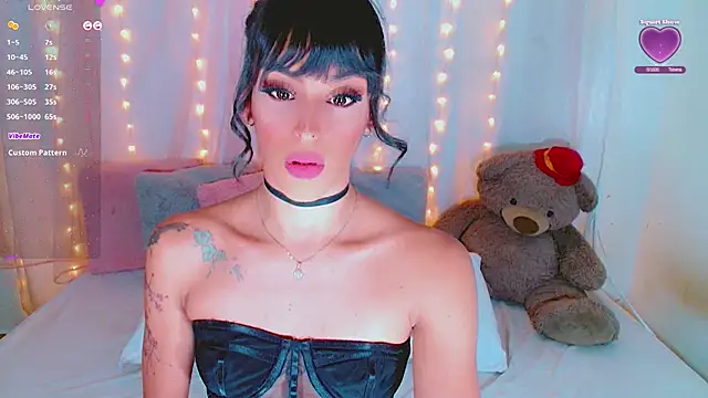 Snapshot of AlanaBekeer chatting on November 22, 6:29 pm AlanaBekeer online show from November 22, 6:29 pm