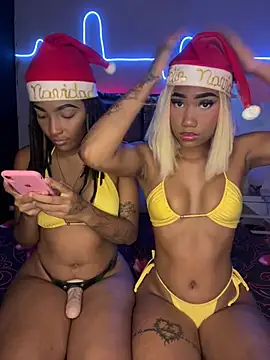 Snapshot of Lya-Kasandra chatting on December 13, 12:53 am Lya-Kasandra online show from December 13, 12:53 am