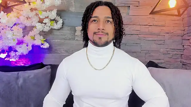 Snapshot of MikeEstevess chatting on February 23, 12:05 pm MikeEstevess online show from February 23, 12:05 pm