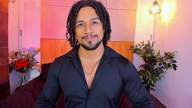 Snapshot of MikeEstevess chatting on March 22, 9:24 am MikeEstevess online show from March 22, 9:24 am