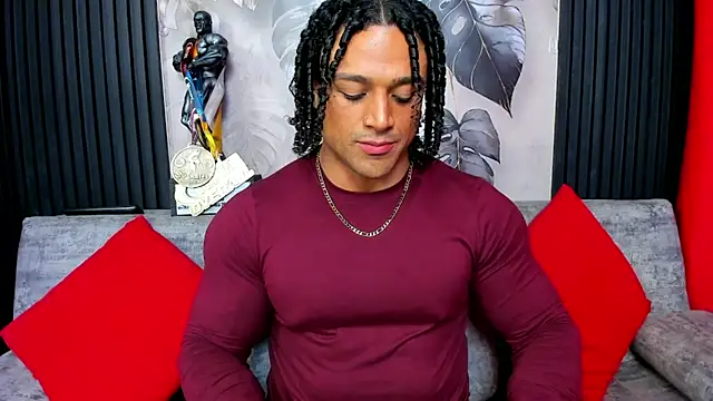 Snapshot of MikeEstevess chatting on October 18, 3:09 am MikeEstevess online show from October 18, 3:09 am