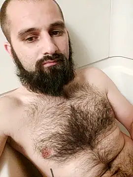 hungandnerdy420 online show from September 18, 5:42 am