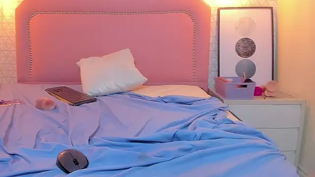 Kittytimberlake online show from February 28, 2:42 pm