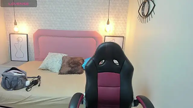 Kittytimberlake online show from October 30, 12:06 pm