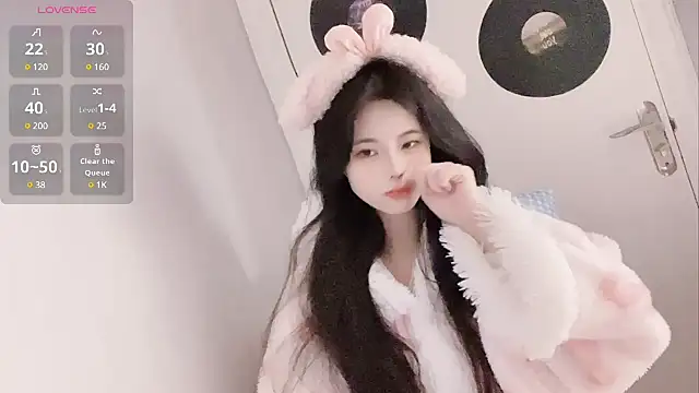 Qedgjwyz1 online show from February 2, 12:51 am