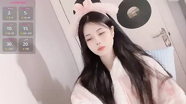 Qedgjwyz1 online show from February 9, 1:56 pm