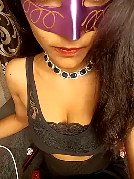REVA DARLING online show from December 15, 5:31 pm