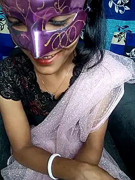 Snapshot of REVA_DARLING chatting on March 12, 5:46 am REVA DARLING online show from March 12, 5:46 am