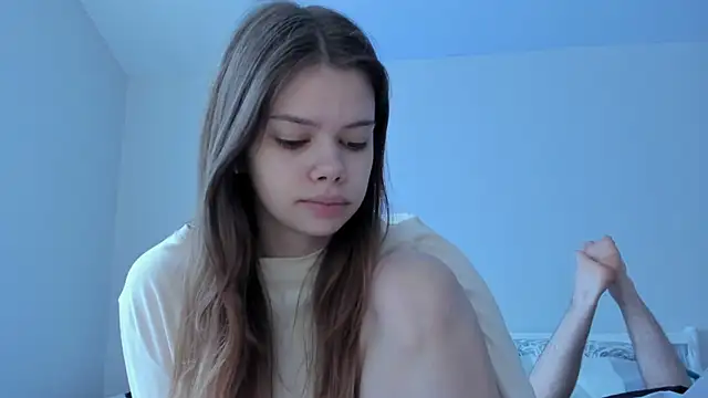 chansetolove online show from April 26, 8:01 am