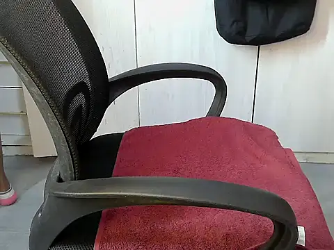 Snapshot of Destiny_Desire chatting on September 20, 11:00 am Destiny Desire online show from September 20, 11:00 am