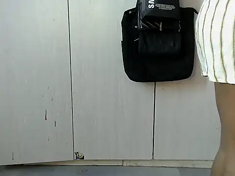 Snapshot of Destiny_Desire chatting on November 13, 9:41 am Destiny Desire online show from November 13, 9:41 am