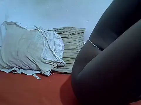 candybabe  online show from February 27, 2:42 am