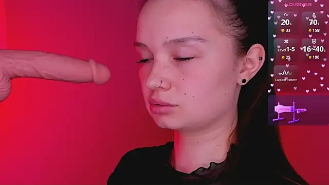 bitchpeace  online show from April 16, 3:46 pm