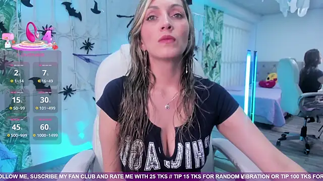 Snapshot of anny_sweet72 chatting on November 6, 12:17 pm anny sweet72 online show from November 6, 12:17 pm