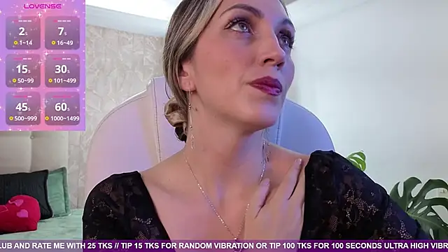 Snapshot of anny_sweet72 chatting on November 29, 11:57 am anny sweet72 online show from November 29, 11:57 am