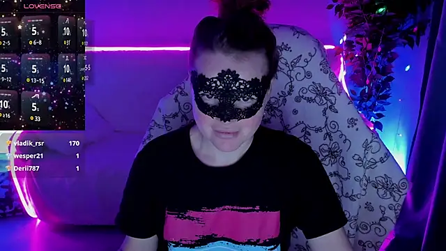 Sexy-Housewife online show from December 7, 6:10 am