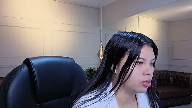 Snapshot of ISA__CUTEE chatting on November 18, 7:18 pm ISA CUTEE online show from November 18, 7:18 pm