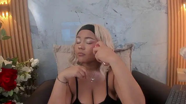 cherry chel online show from December 17, 7:42 pm