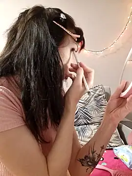 Snapshot of _Alice_0-0 chatting on November 30, 10:41 am Alice 0-0 online show from November 30, 10:41 am