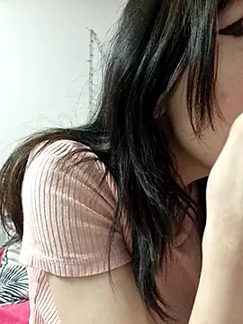 Snapshot of _Alice_0-0 chatting on December 5, 10:35 am Alice 0-0 online show from December 5, 10:35 am