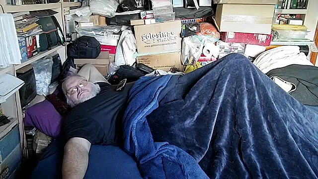 hadeszeuss2 online show from January 10, 2:30 pm