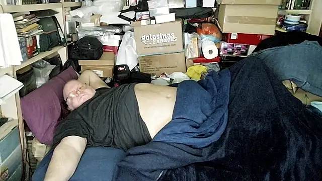 hadeszeuss2 online show from February 12, 6:14 pm