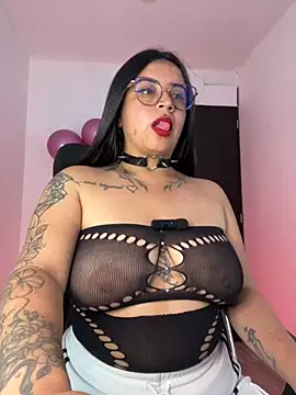 Devilsweet17 online show from November 11, 8:31 pm