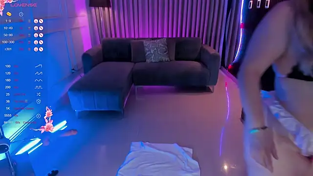 lenah smith online show from February 21, 11:33 am