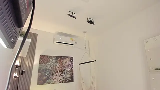 emma alice  online show from February 3, 11:37 am