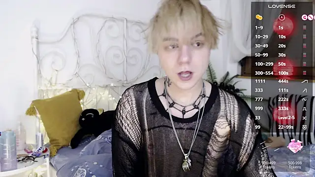 Snapshot of Yakhont chatting on March 18, 6:15 pm Yakhont online show from March 18, 6:15 pm