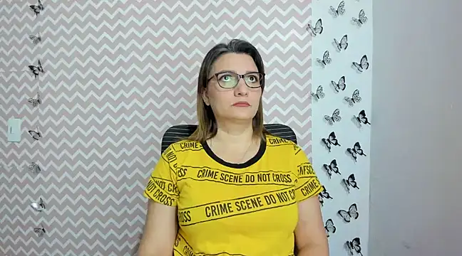 Amie Adams82  online show from December 29, 6:16 pm